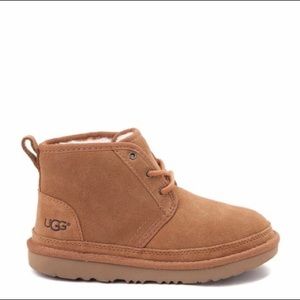Kids chestnut uggs size 7